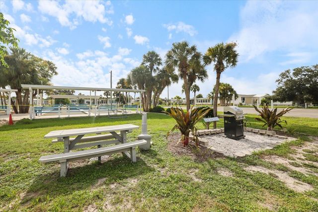 832 JOLANDA CIRCLE, Venice, FL 34285