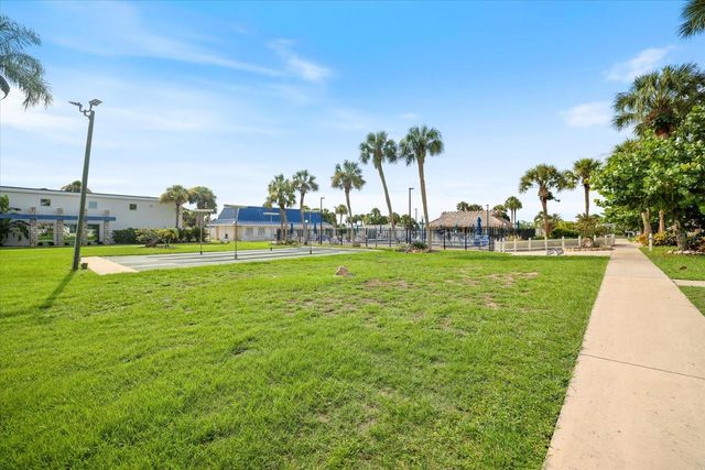 832 JOLANDA CIRCLE, Venice, FL 34285
