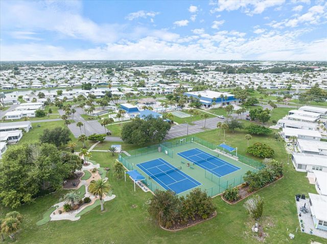832 JOLANDA CIRCLE, Venice, FL 34285