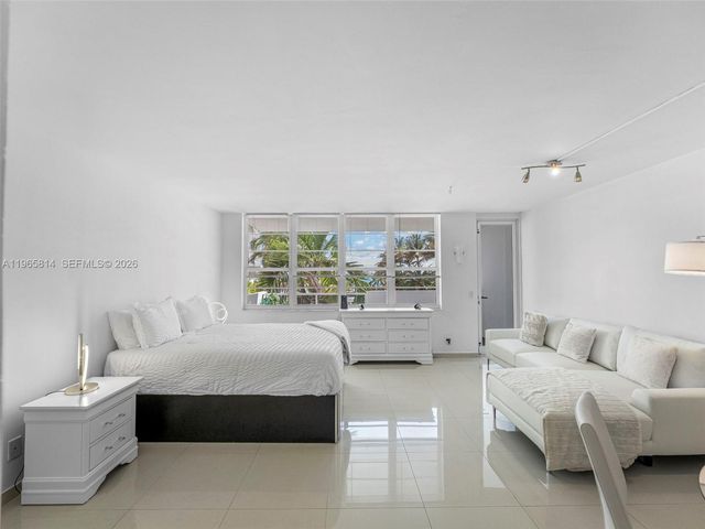 100 Lincoln Rd 417, Miami Beach, FL 33139