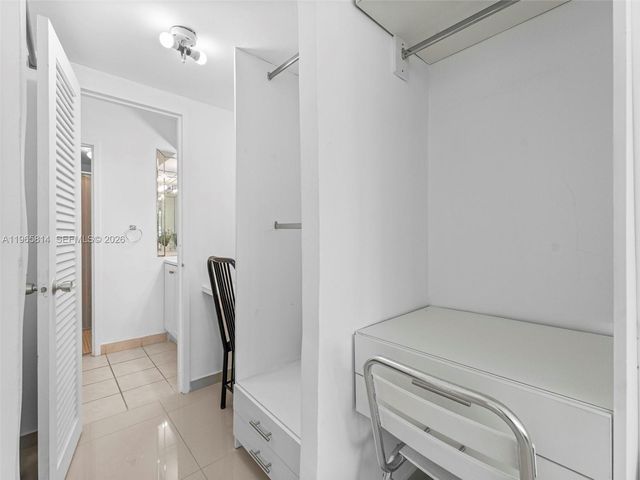 100 Lincoln Rd 417, Miami Beach, FL 33139