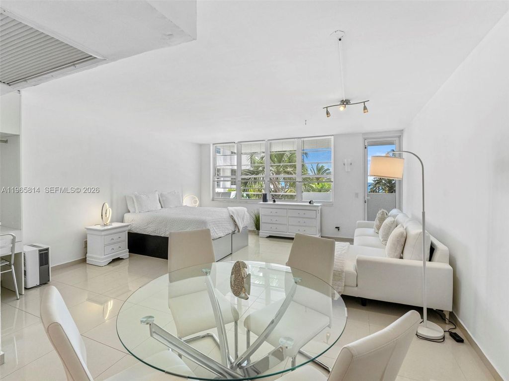 100 Lincoln Rd 417, Miami Beach, FL 33139