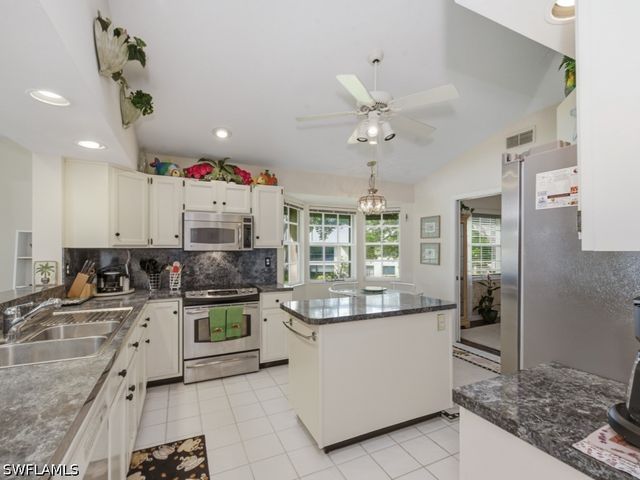2847 Aintree LN A204, Naples, FL 34112