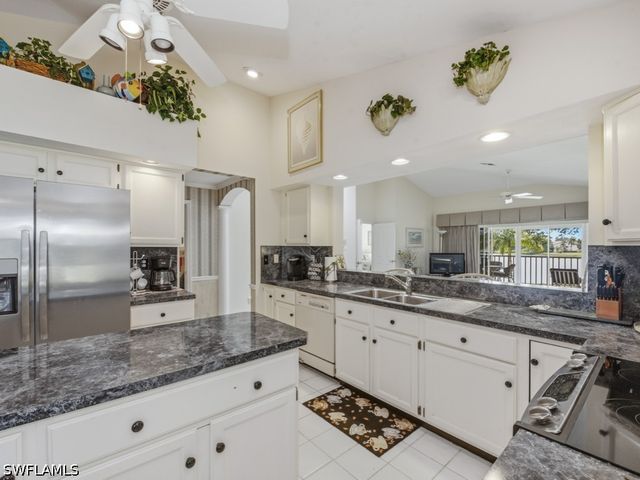 2847 Aintree LN A204, Naples, FL 34112