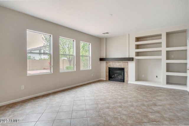 7265 W GARDENIA Avenue, Glendale, AZ 85303