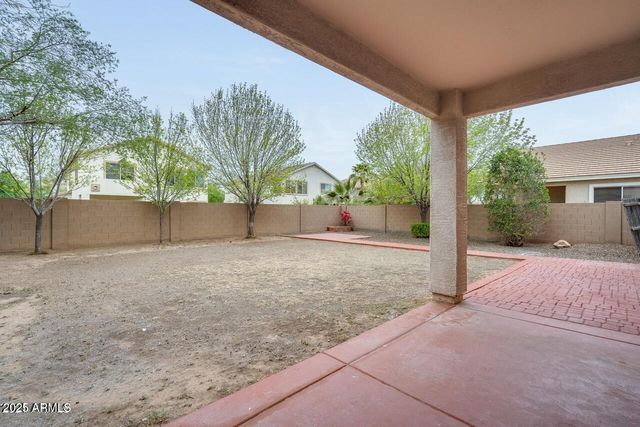 7265 W GARDENIA Avenue, Glendale, AZ 85303