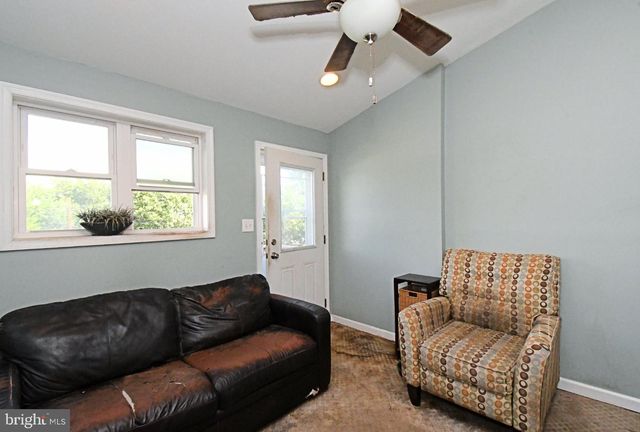 64 DIAMOND ST, Souderton, PA 18964