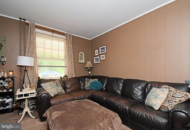 64 DIAMOND ST, Souderton, PA 18964