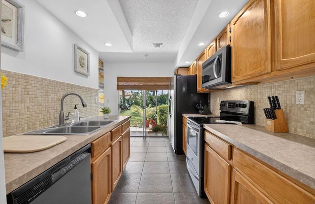 5282 Sapphire Valley, Boca Raton, FL 33486