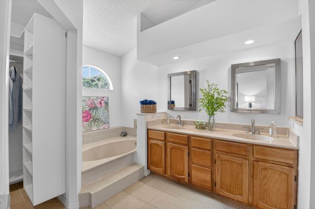 5282 Sapphire Valley, Boca Raton, FL 33486