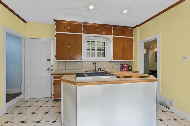 847 SHAWANO AVENUE, Green Bay, WI 54303