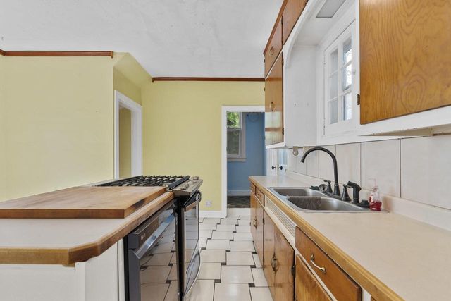 847 SHAWANO AVENUE, Green Bay, WI 54303