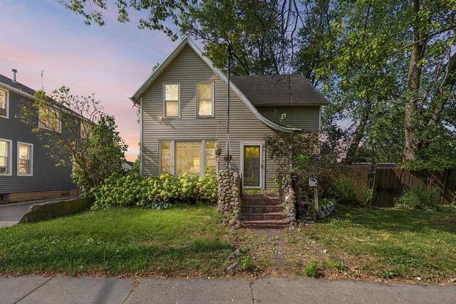 847 SHAWANO AVENUE, Green Bay, WI 54303