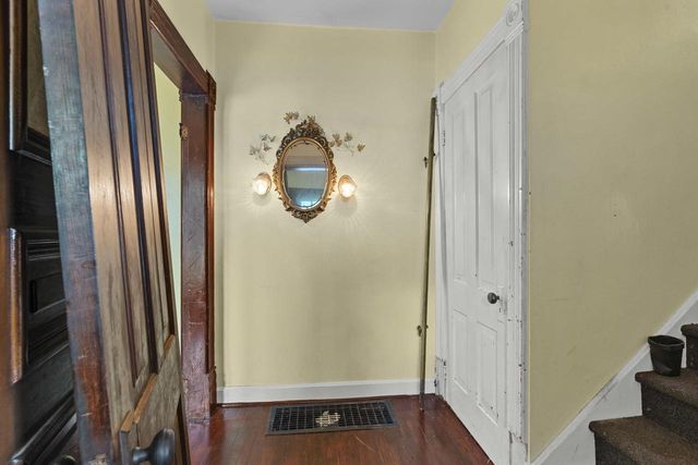 847 SHAWANO AVENUE, Green Bay, WI 54303