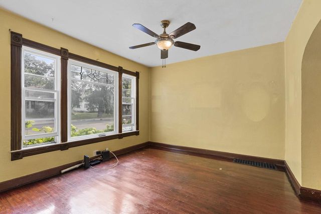 847 SHAWANO AVENUE, Green Bay, WI 54303
