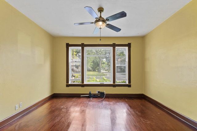 847 SHAWANO AVENUE, Green Bay, WI 54303