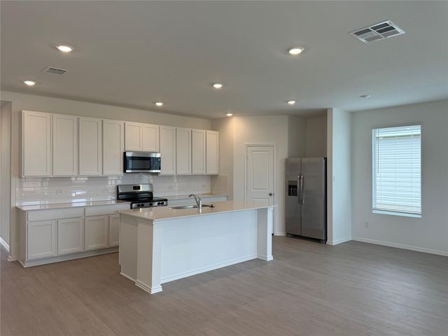 106 Tall Timbers TRL, Bertram, TX 78605