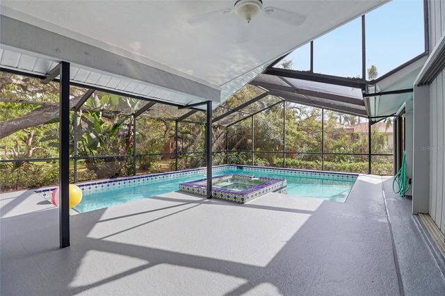 4301 BRACKENWOOD COURT, Sarasota, FL 34232