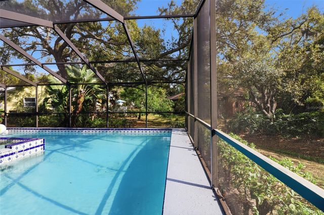 4301 BRACKENWOOD COURT, Sarasota, FL 34232