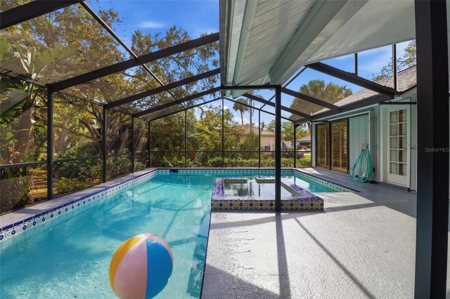 4301 BRACKENWOOD COURT, Sarasota, FL 34232