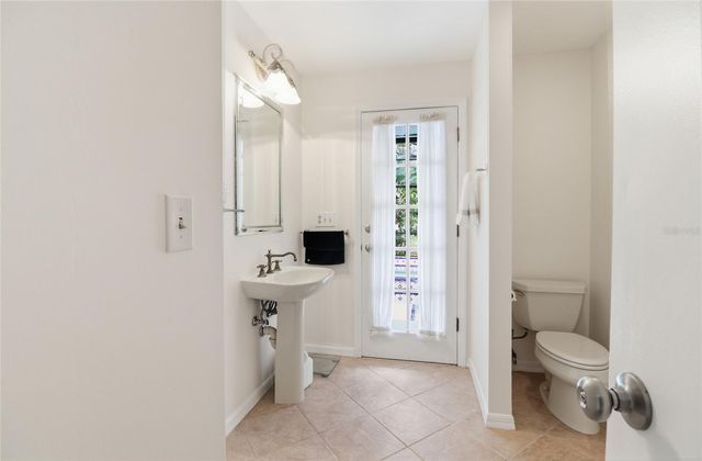 4301 BRACKENWOOD COURT, Sarasota, FL 34232