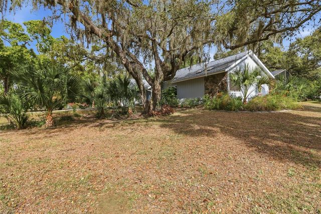 4301 BRACKENWOOD COURT, Sarasota, FL 34232