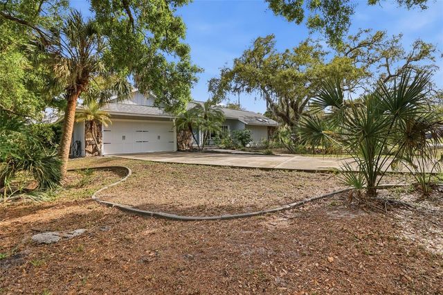 4301 BRACKENWOOD COURT, Sarasota, FL 34232