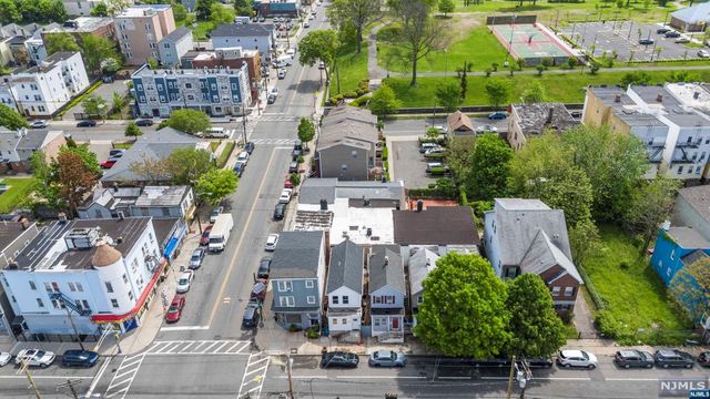 286-290 16th Avenue, Newark, NJ 07103