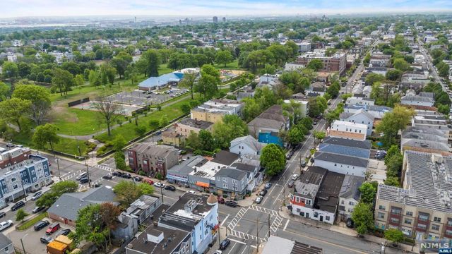 286-290 16th Avenue, Newark, NJ 07103