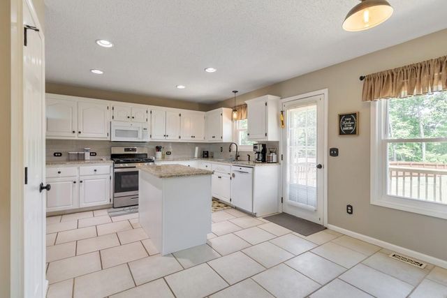 79 Riverstone Way, Jasper, GA 30143