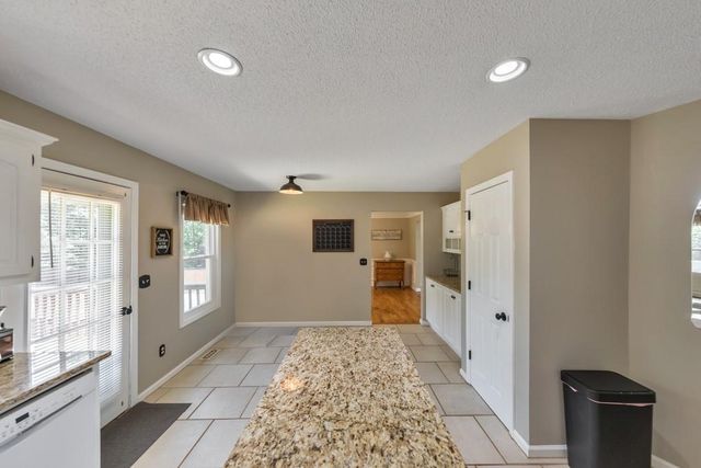 79 Riverstone Way, Jasper, GA 30143
