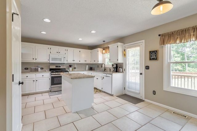 79 Riverstone Way, Jasper, GA 30143