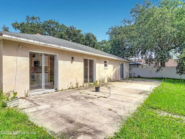 121 WHIPPOORWILL Drive, Palm Coast, FL 32164