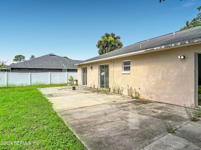 121 WHIPPOORWILL Drive, Palm Coast, FL 32164