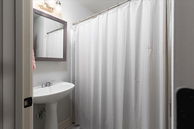 228 Halberton Dr, Franklin, TN 37069