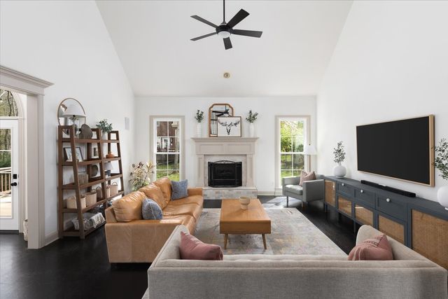 228 Halberton Dr, Franklin, TN 37069