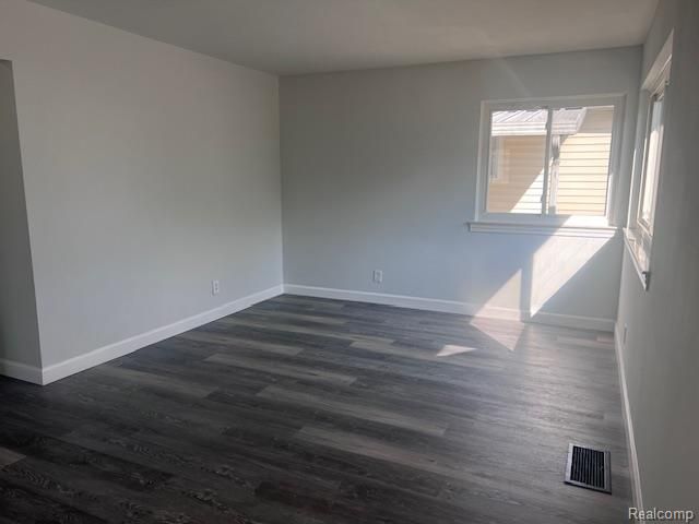 534 Nevada Avenue, Pontiac, MI 48341