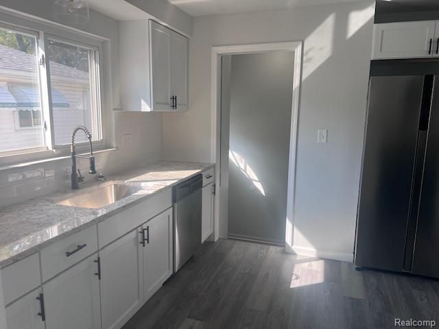 534 Nevada Avenue, Pontiac, MI 48341