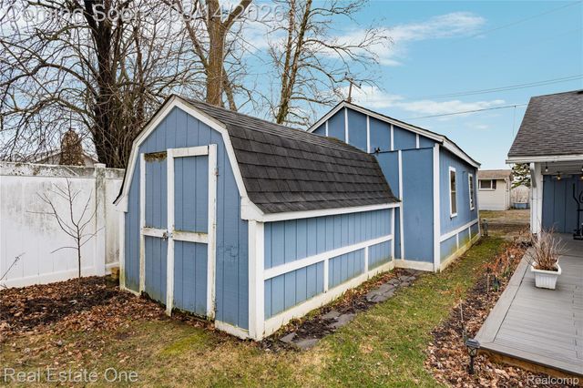 4262 Flynn, Highland Charter Township, MI 48356