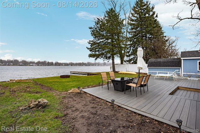 4262 Flynn, Highland Charter Township, MI 48356