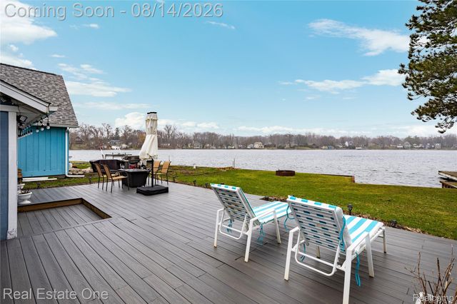 4262 Flynn, Highland Charter Township, MI 48356