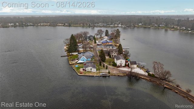 4262 Flynn, Highland Charter Township, MI 48356