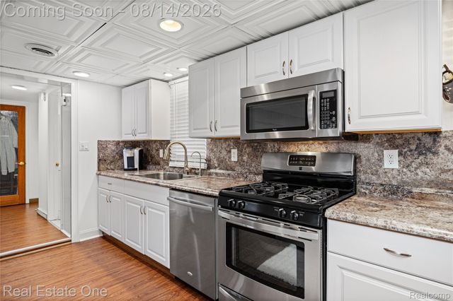 4262 Flynn, Highland Charter Township, MI 48356