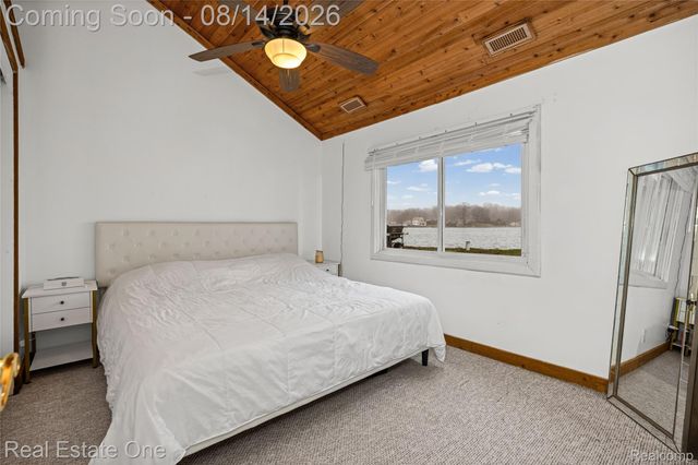 4262 Flynn, Highland Charter Township, MI 48356