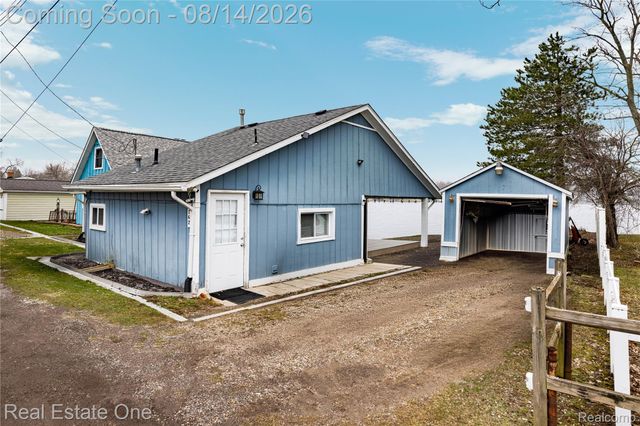 4262 Flynn, Highland Charter Township, MI 48356