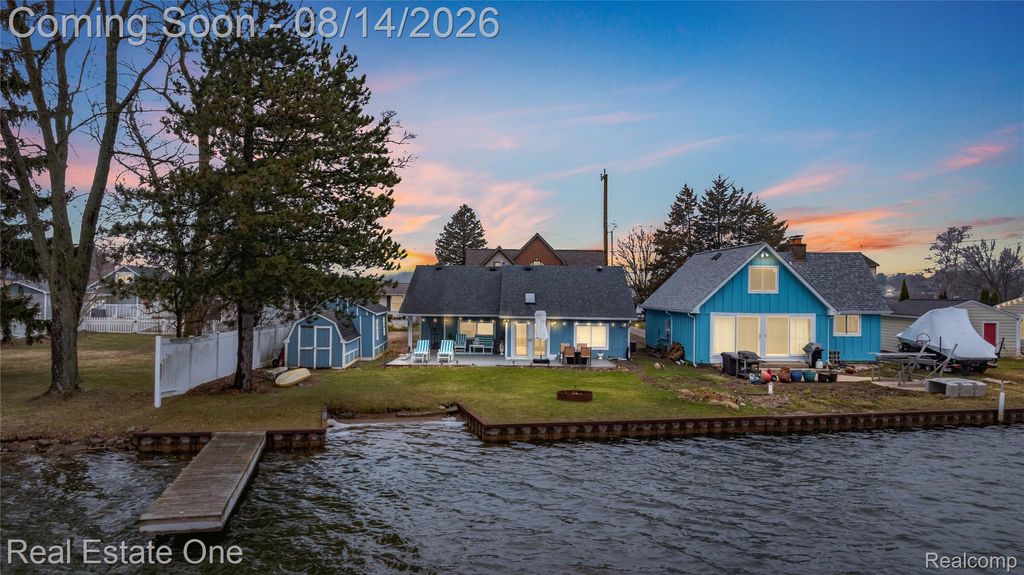 4262 Flynn, Highland Charter Township, MI 48356