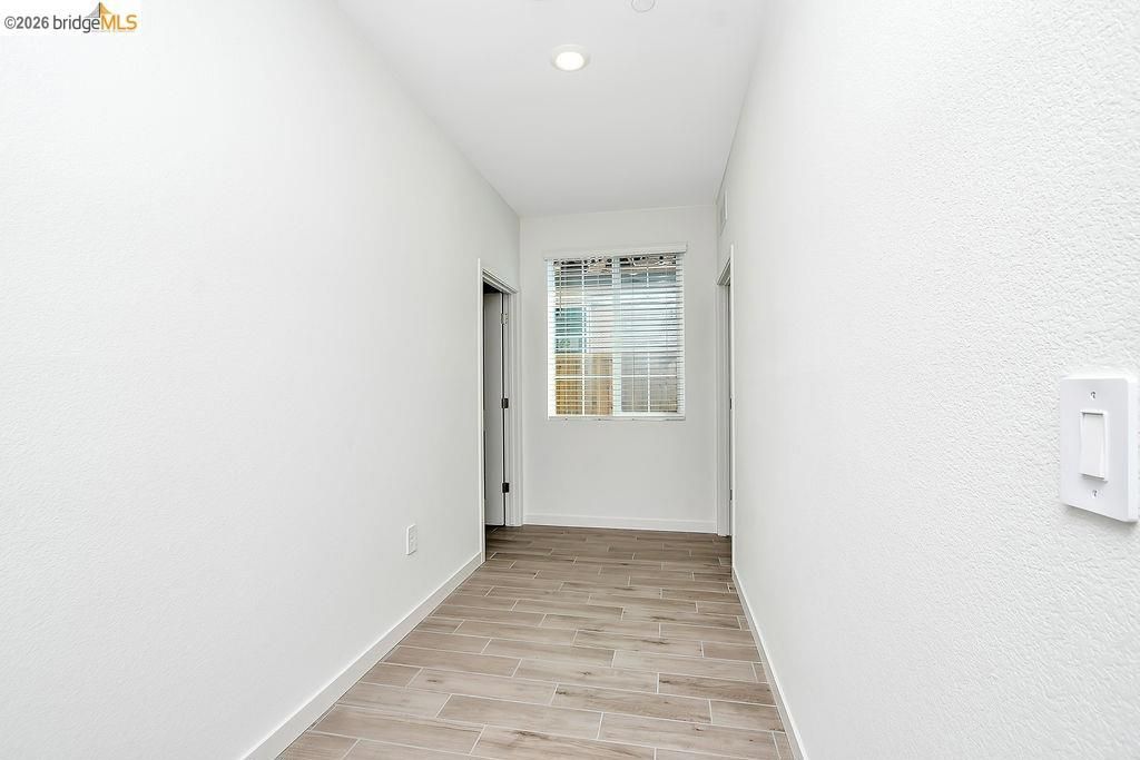 Image 10 of property listing at 516 Spruce Way, Oakley, CA 94561