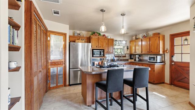 5101 W Zephyr Drive C378B, Alvin, TX 77511