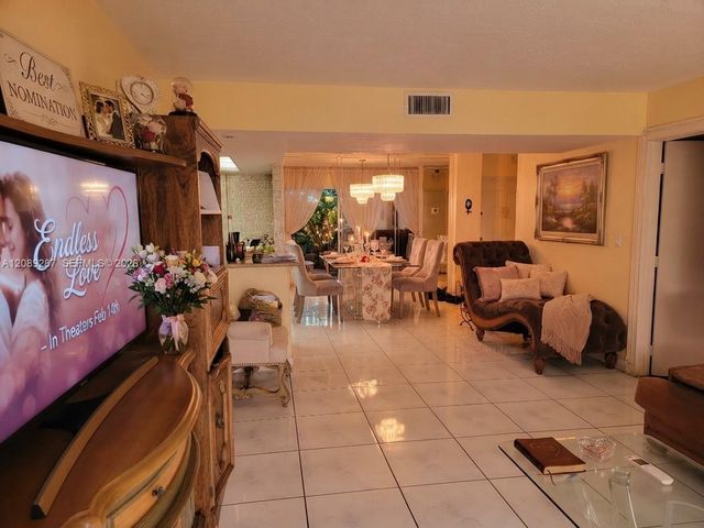 5570 NW 44th Street 215A, Lauderhill, FL 33319
