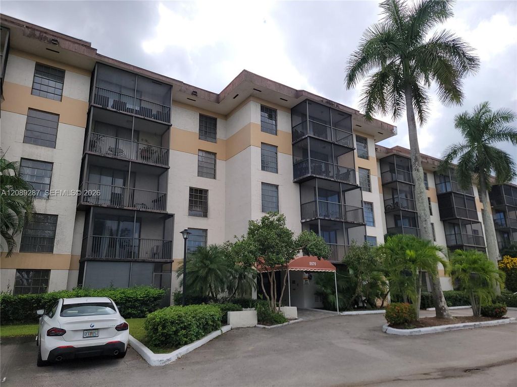 5570 NW 44th Street 215A, Lauderhill, FL 33319